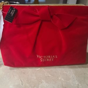 Red Victoria's Secret clutch